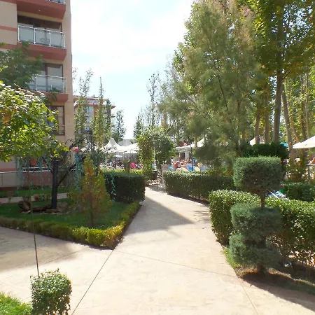 Family And Friends Apartment *